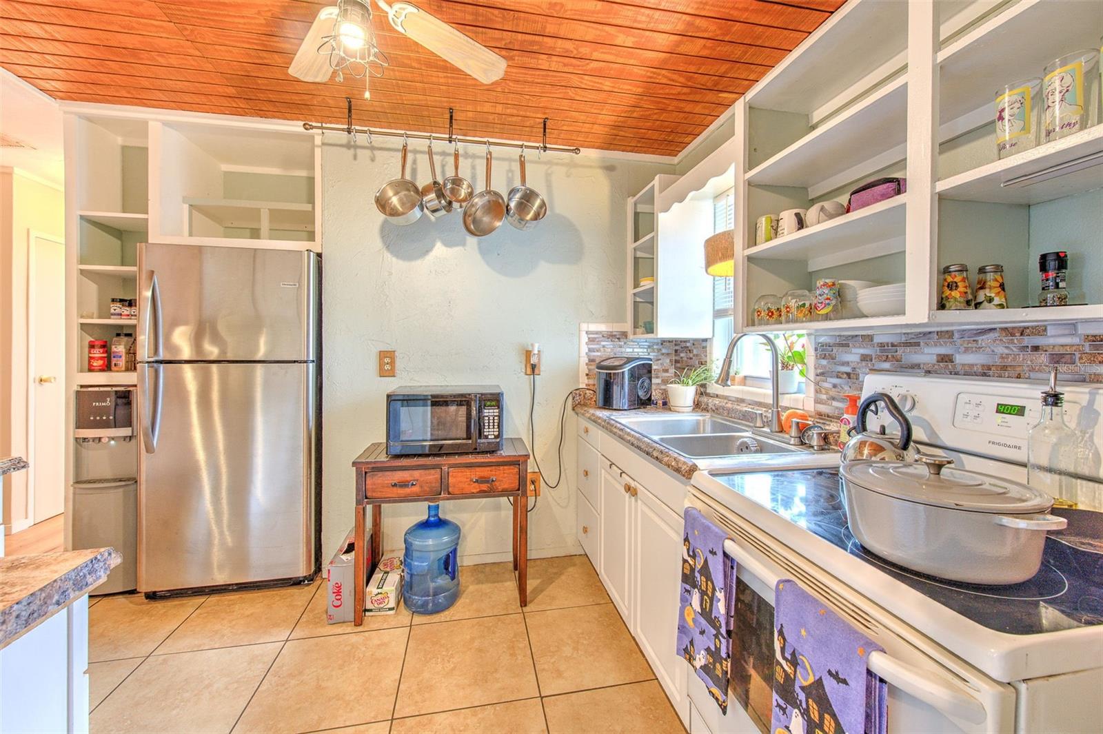 Image 12 of 41 For 38708 9th Avenue