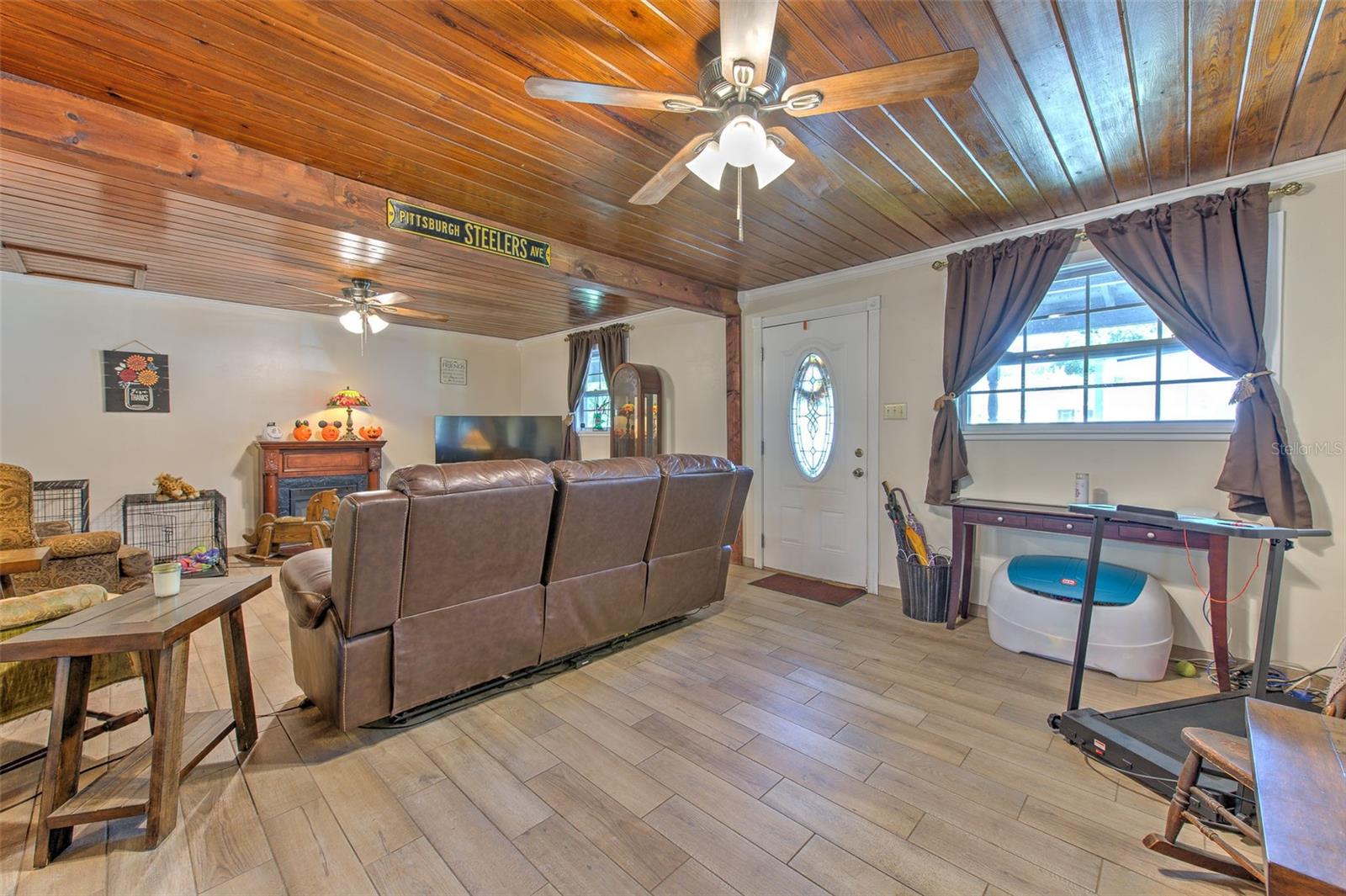 Image 7 of 41 For 38708 9th Avenue