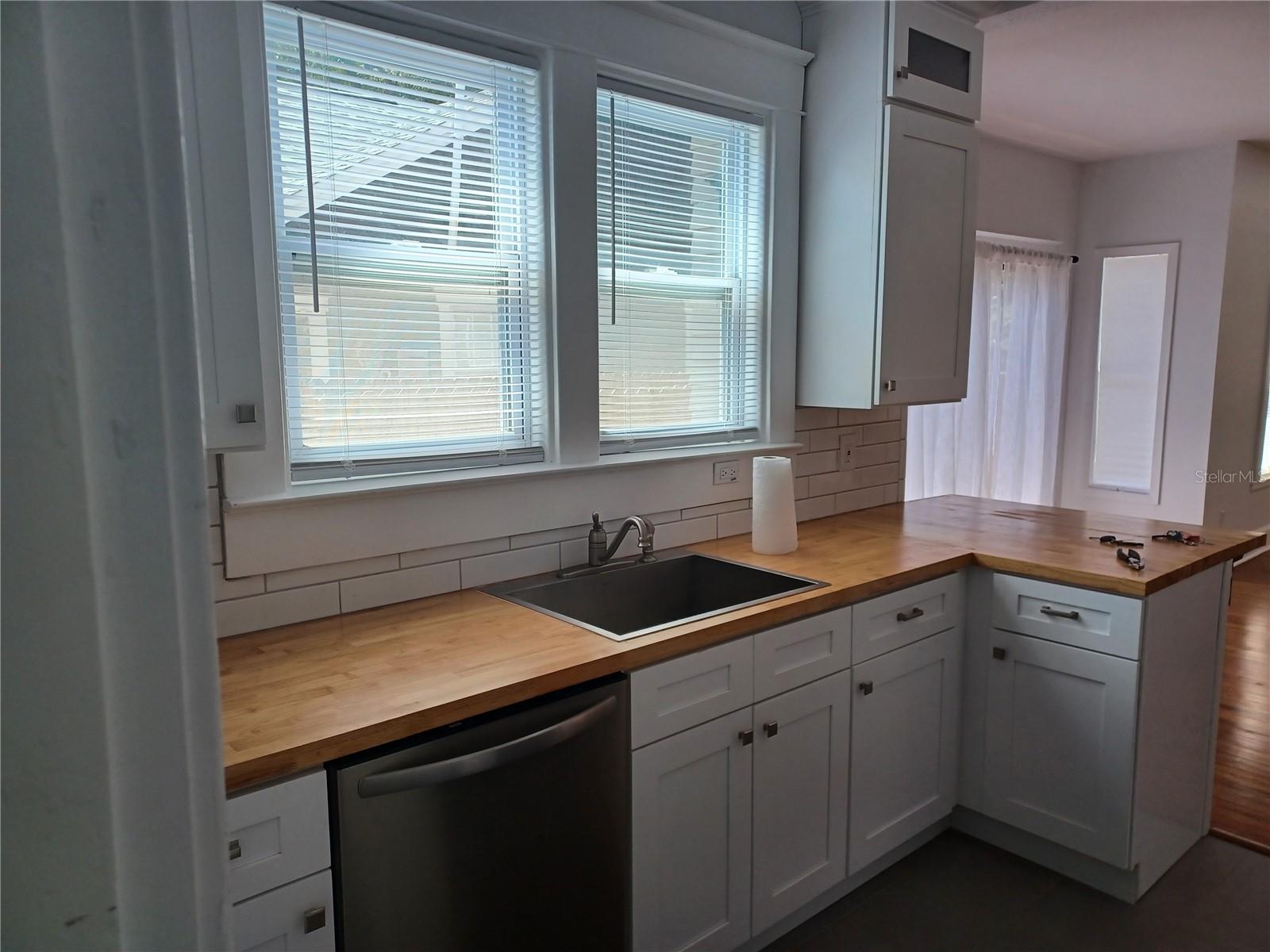 Image 4 of 18 For 741 8th Street N 1