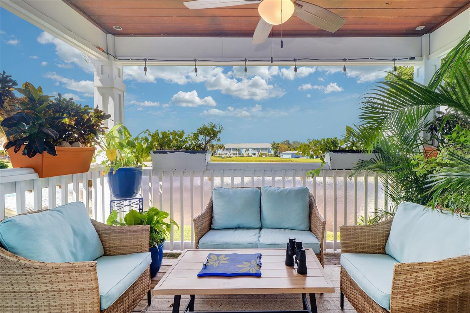 Details for 151 Sea Horse Drive Se H, ST PETERSBURG, FL 33705