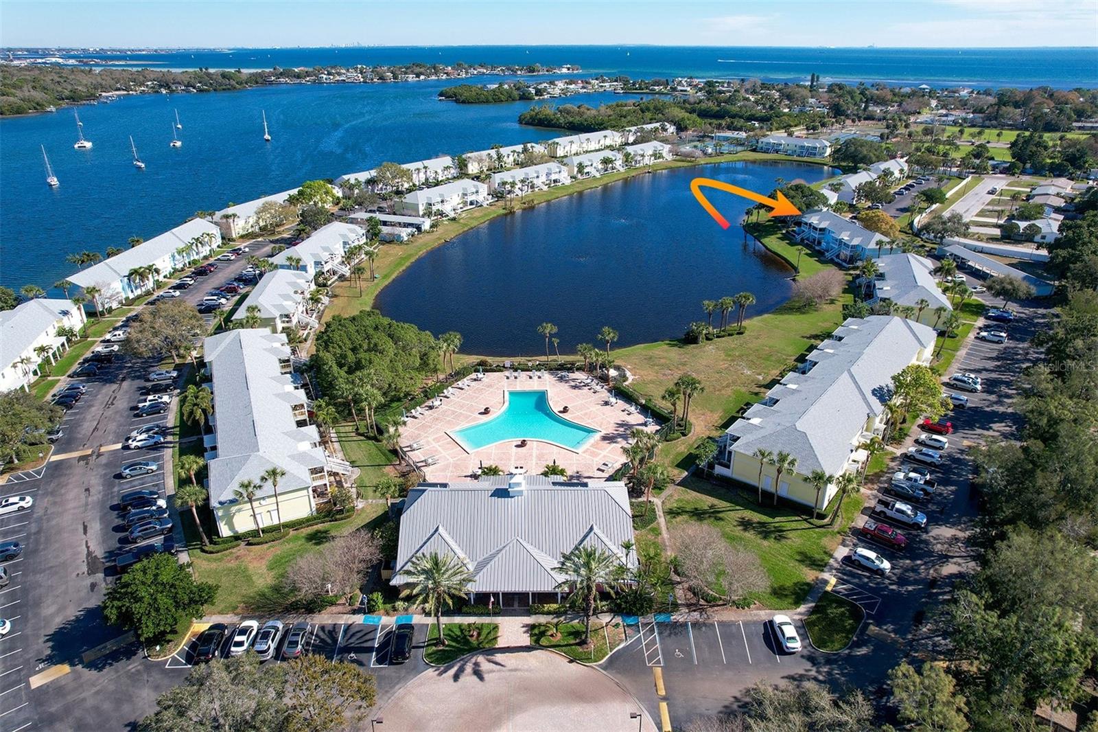Image 2 of 47 For 151 Sea Horse Drive Se H