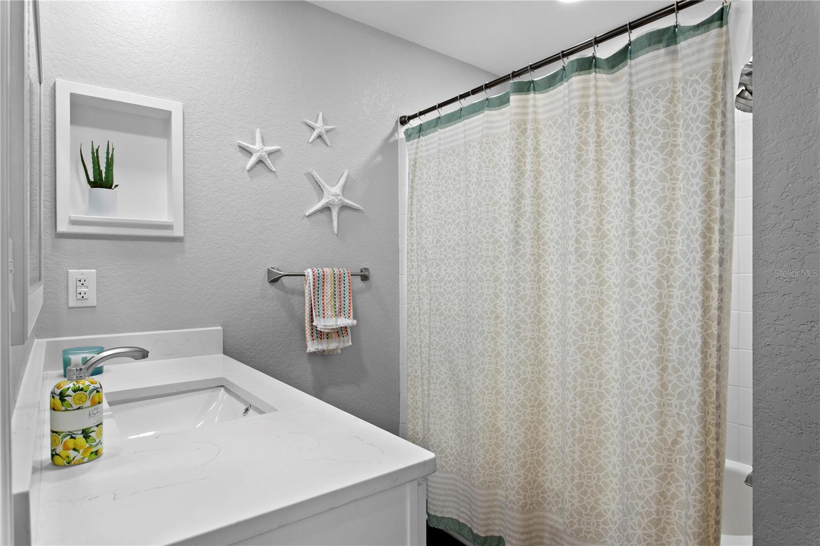 Image 31 of 68 For 700 Harbour Island Boulevard 242