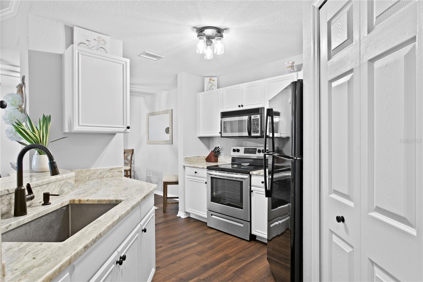 Image 5 of 68 For 700 Harbour Island Boulevard 242
