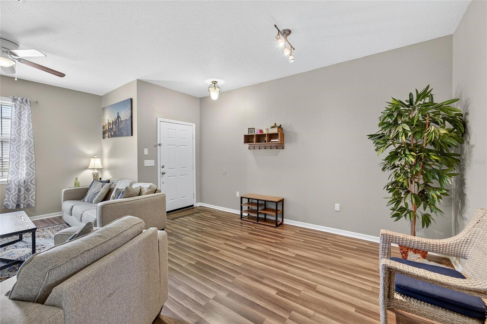 Image 10 of 53 For 2052 Greenwood Valley Drive
