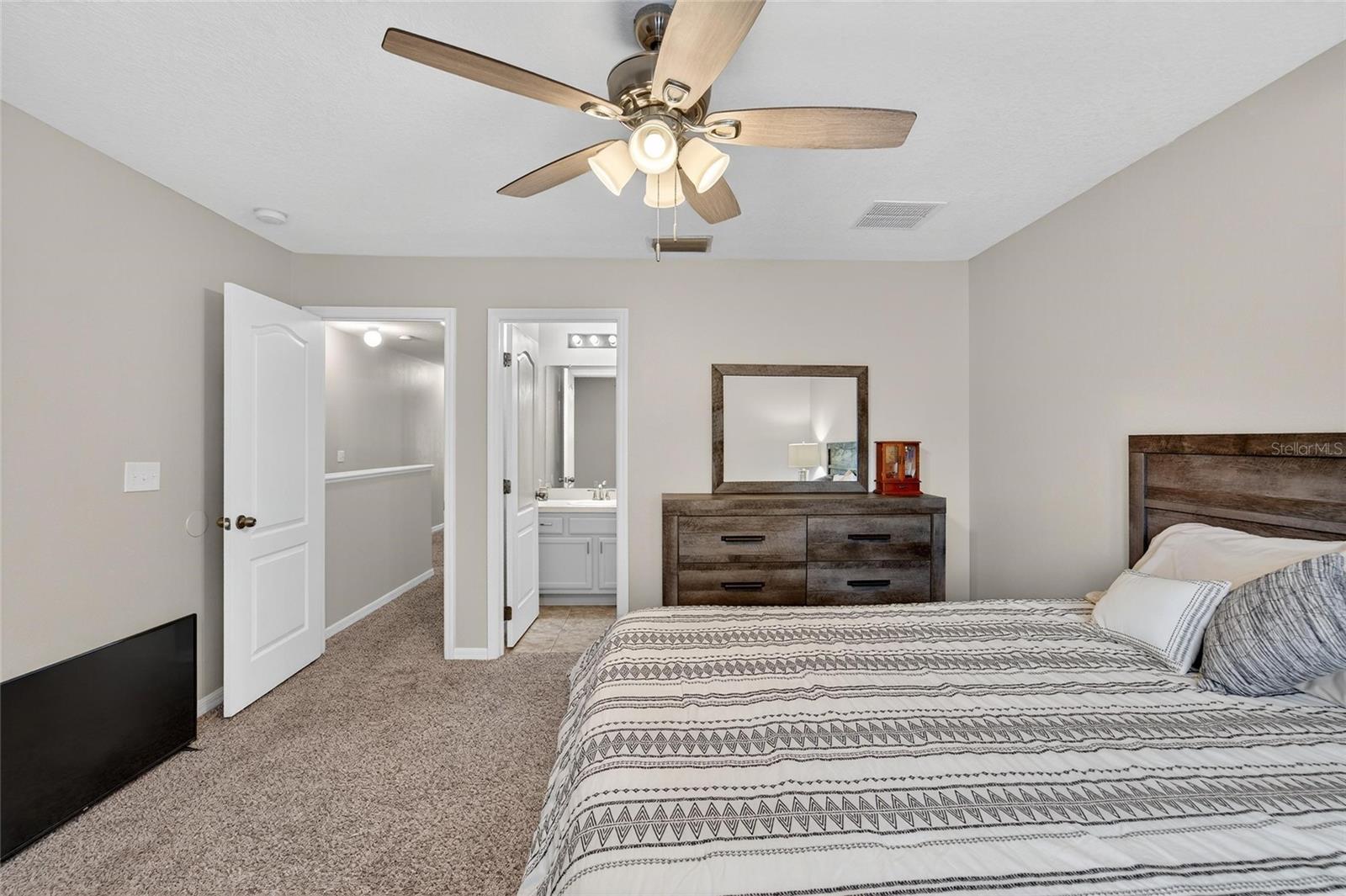 Image 32 of 53 For 2052 Greenwood Valley Drive