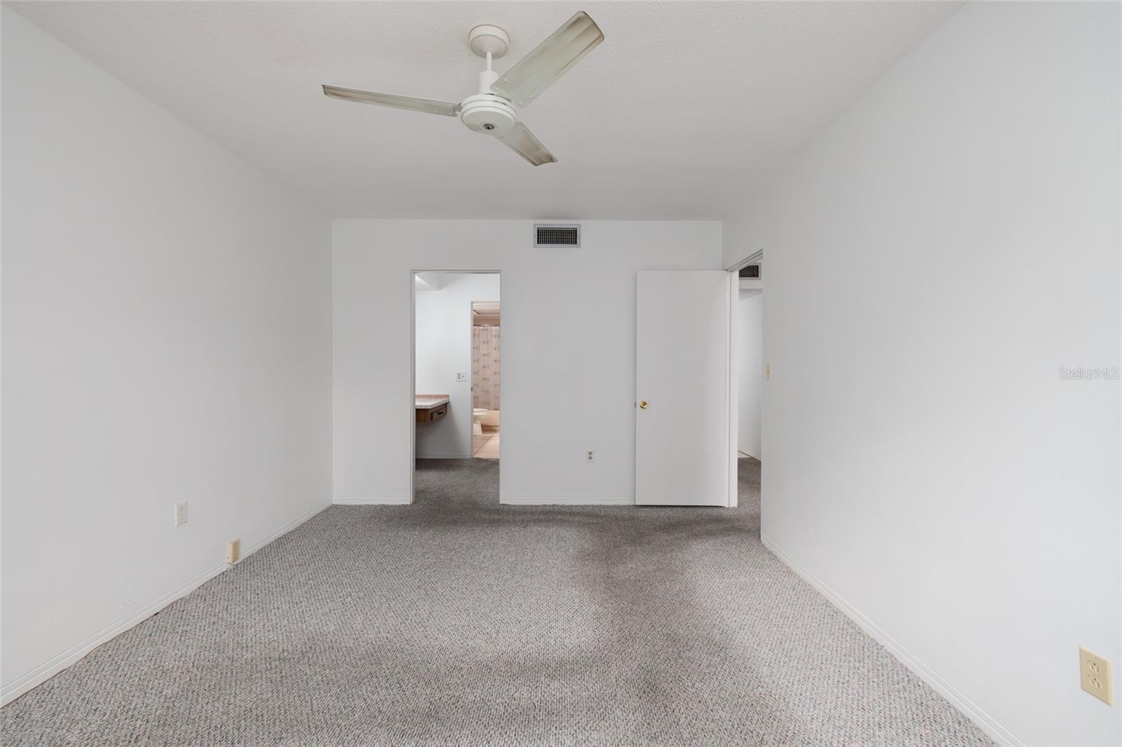 Image 19 of 30 For 8651 10th Street N 226