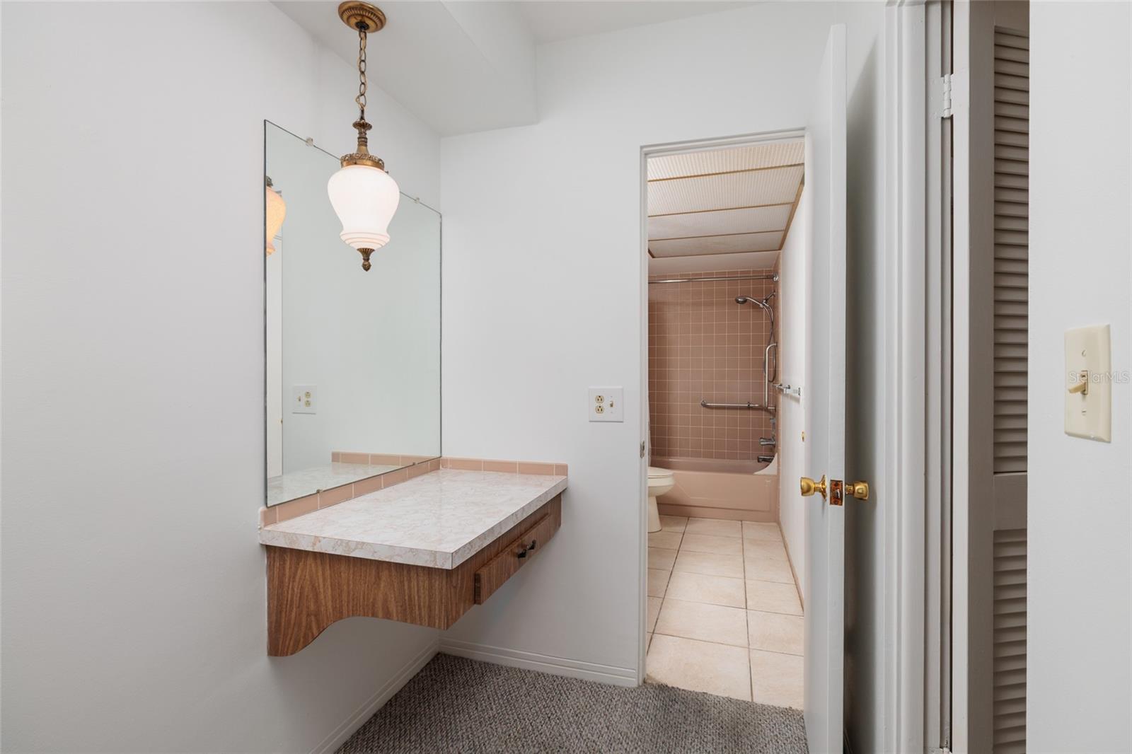 Image 20 of 30 For 8651 10th Street N 226