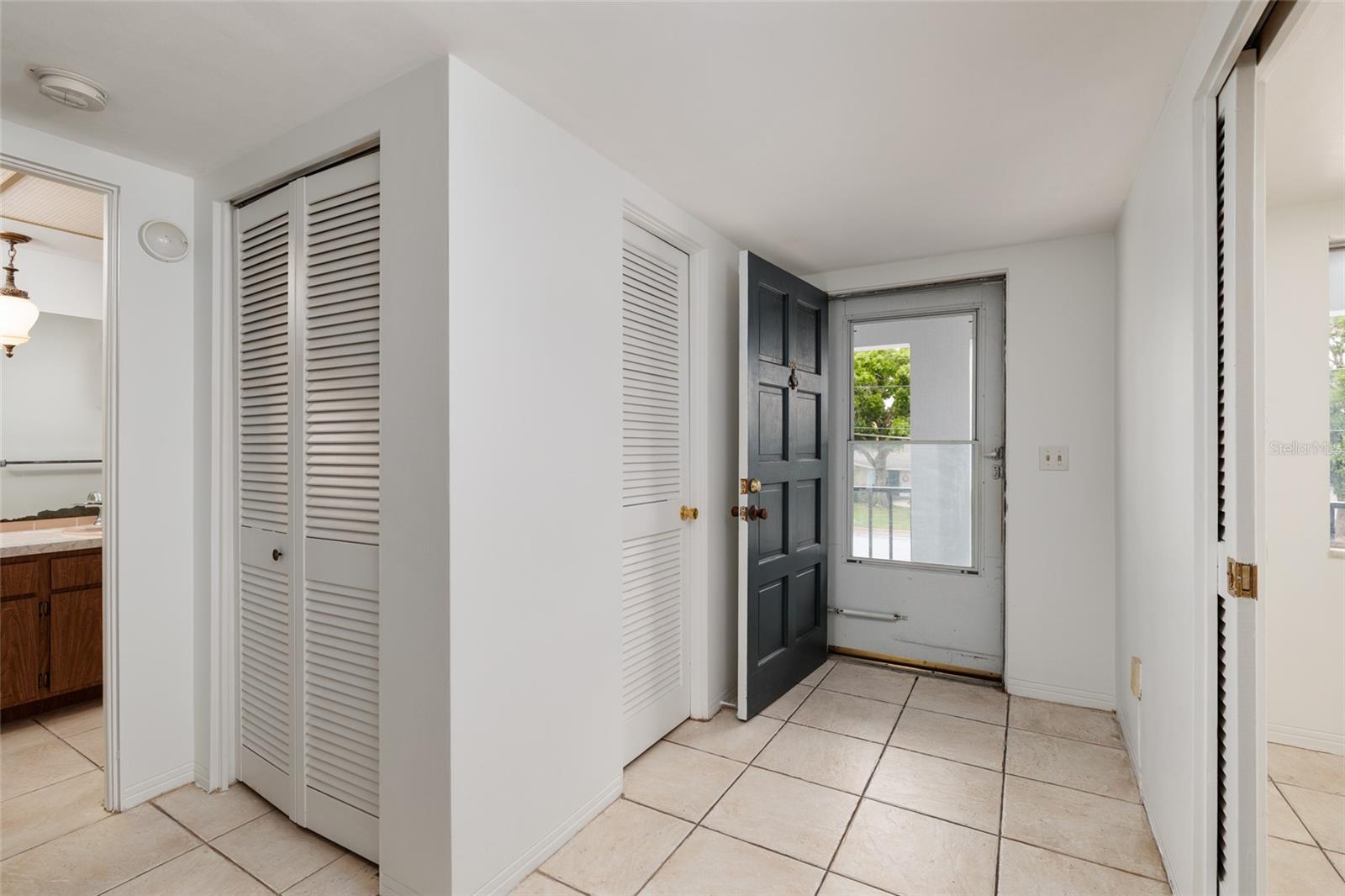 Image 7 of 30 For 8651 10th Street N 226