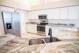 Listing photo id 7 for 13636 Knotty Lane