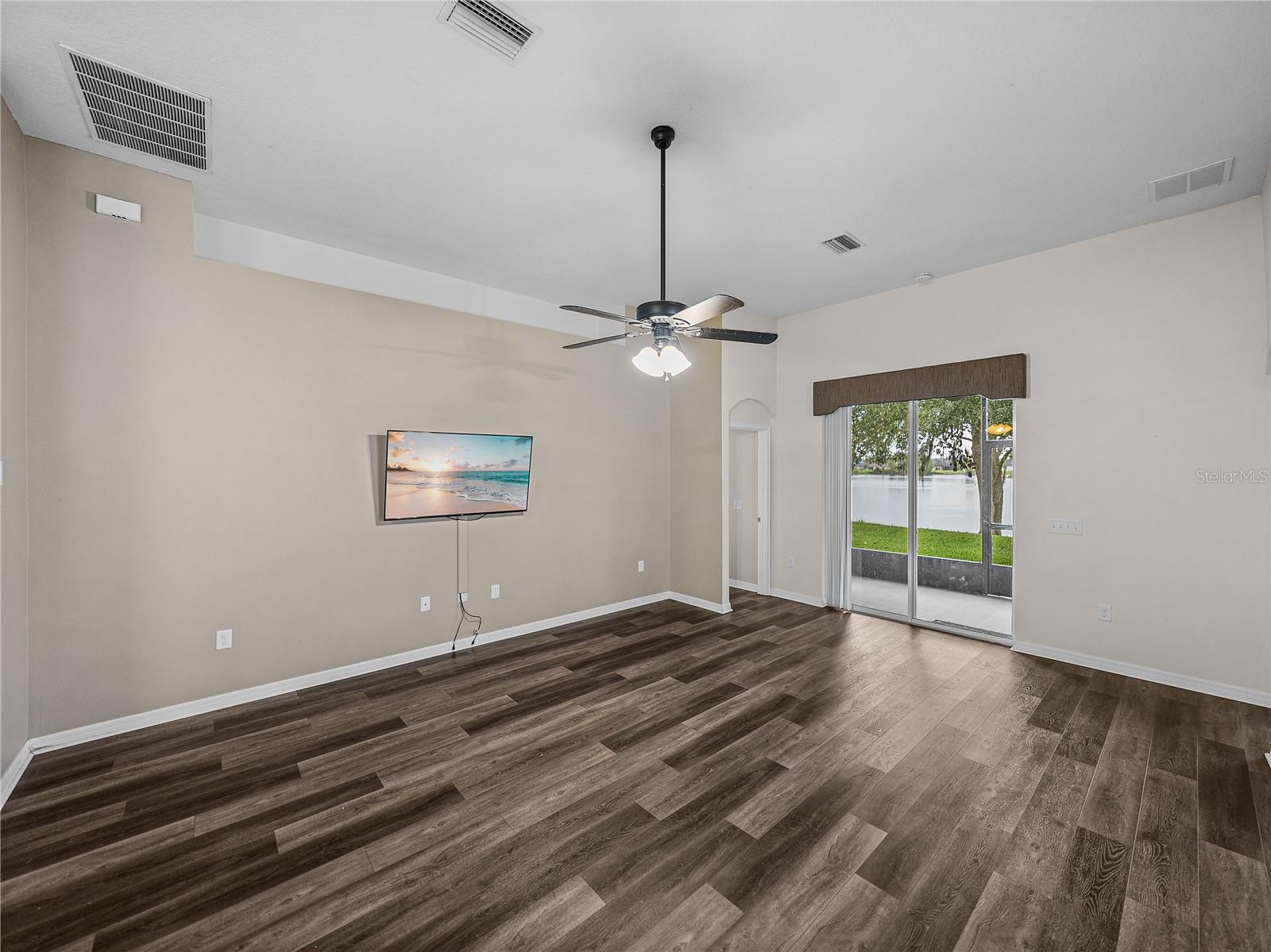 Image 12 of 30 For 5624 Aral Drive