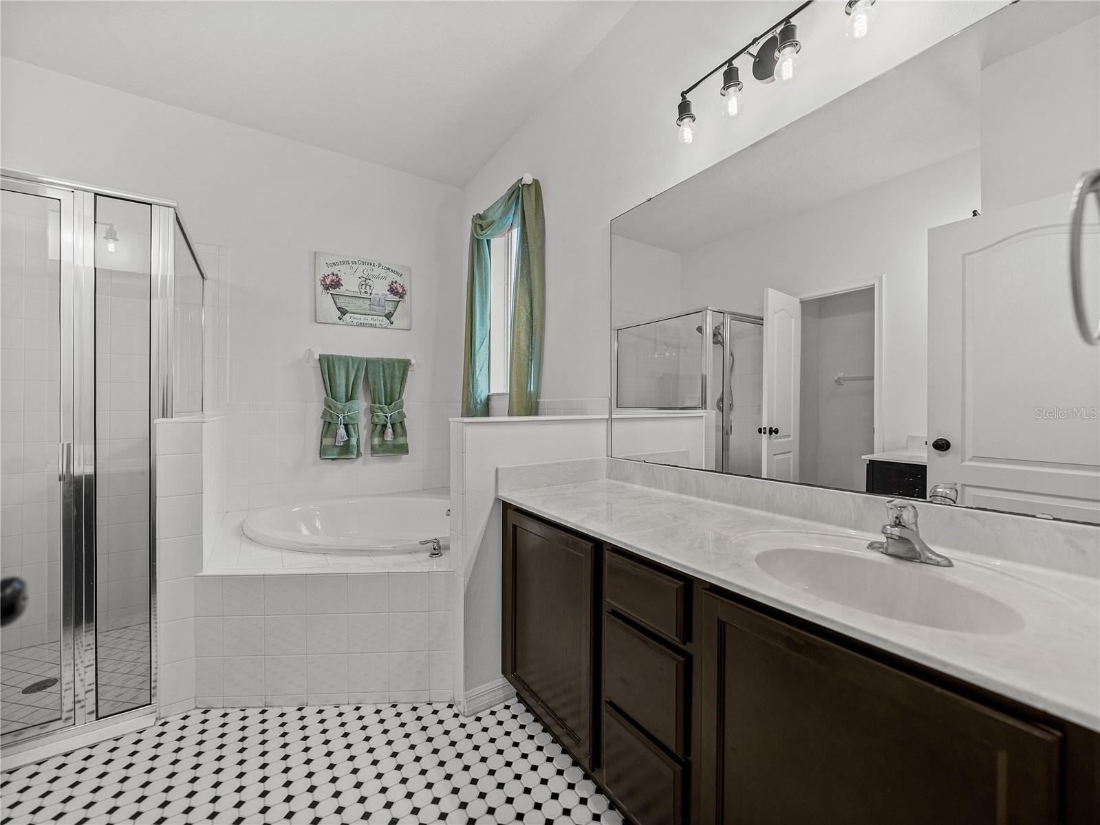 Image 16 of 30 For 5624 Aral Drive