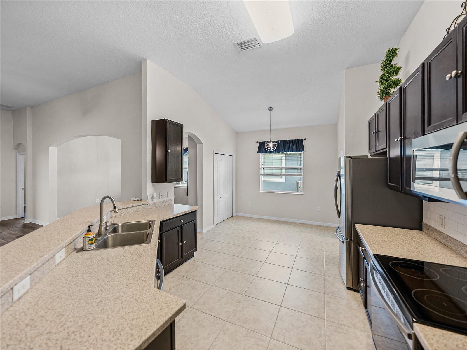 Image 8 of 30 For 5624 Aral Drive