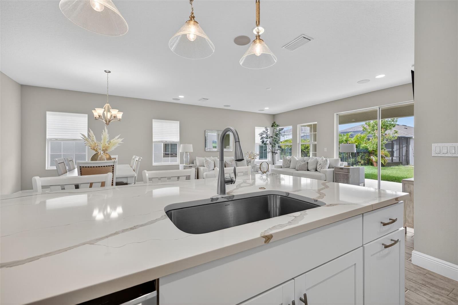 Image 15 of 45 For 5532 Del Coronado Drive