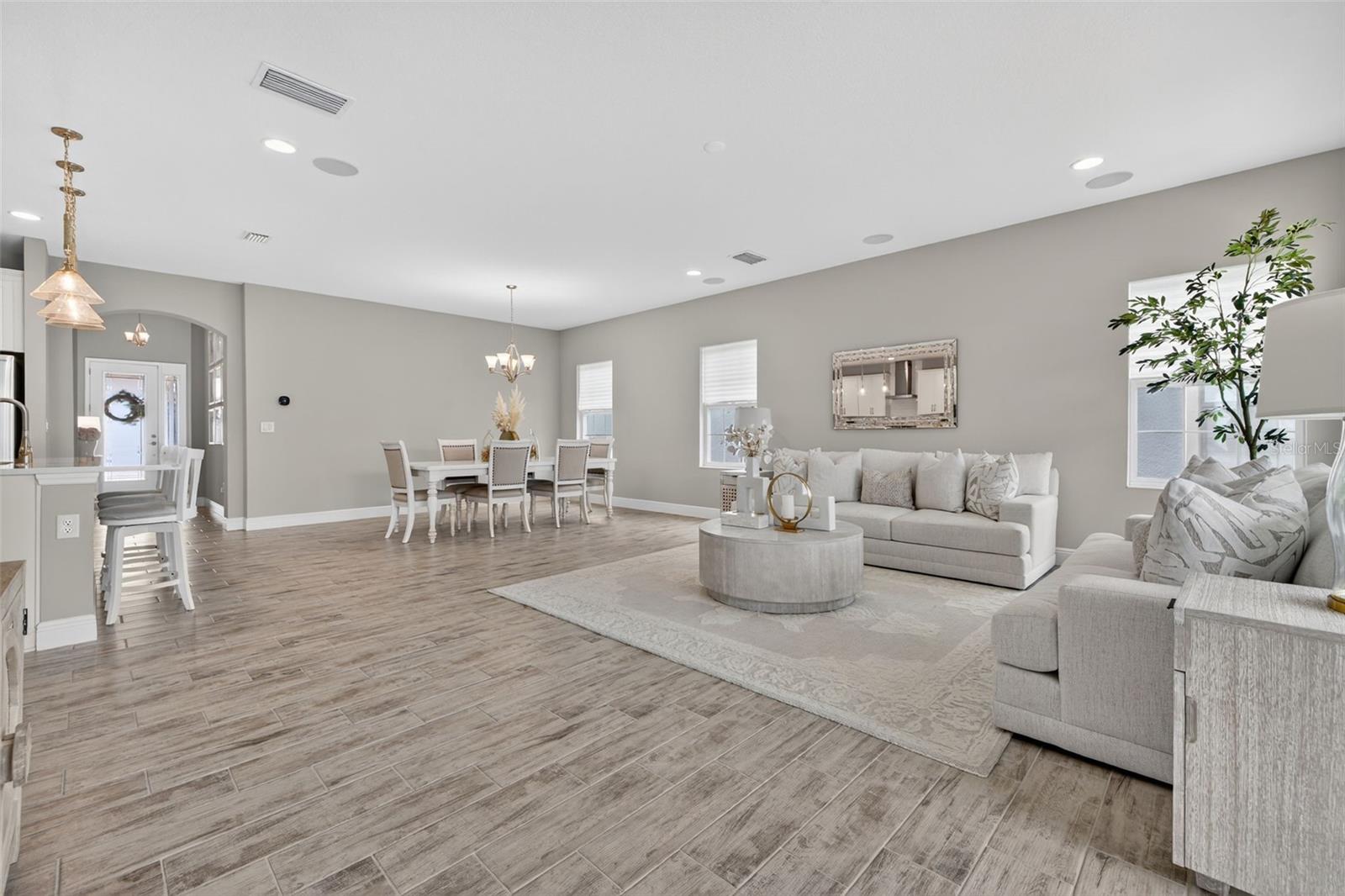 Image 8 of 45 For 5532 Del Coronado Drive