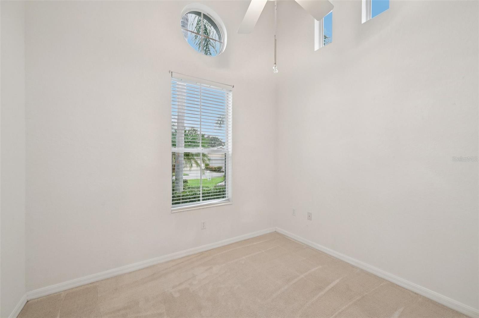 Image 16 of 43 For 2040 Sifield Greens Way 24