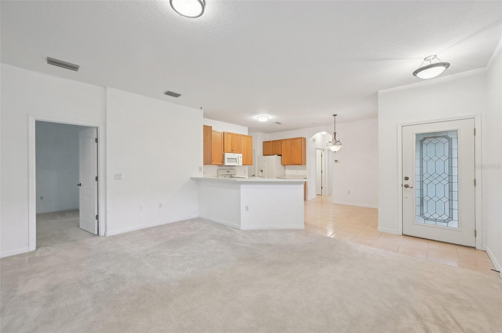 Image 4 of 43 For 2040 Sifield Greens Way 24