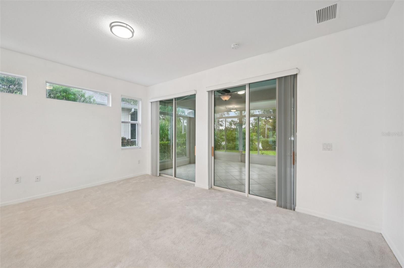 Image 6 of 43 For 2040 Sifield Greens Way 24