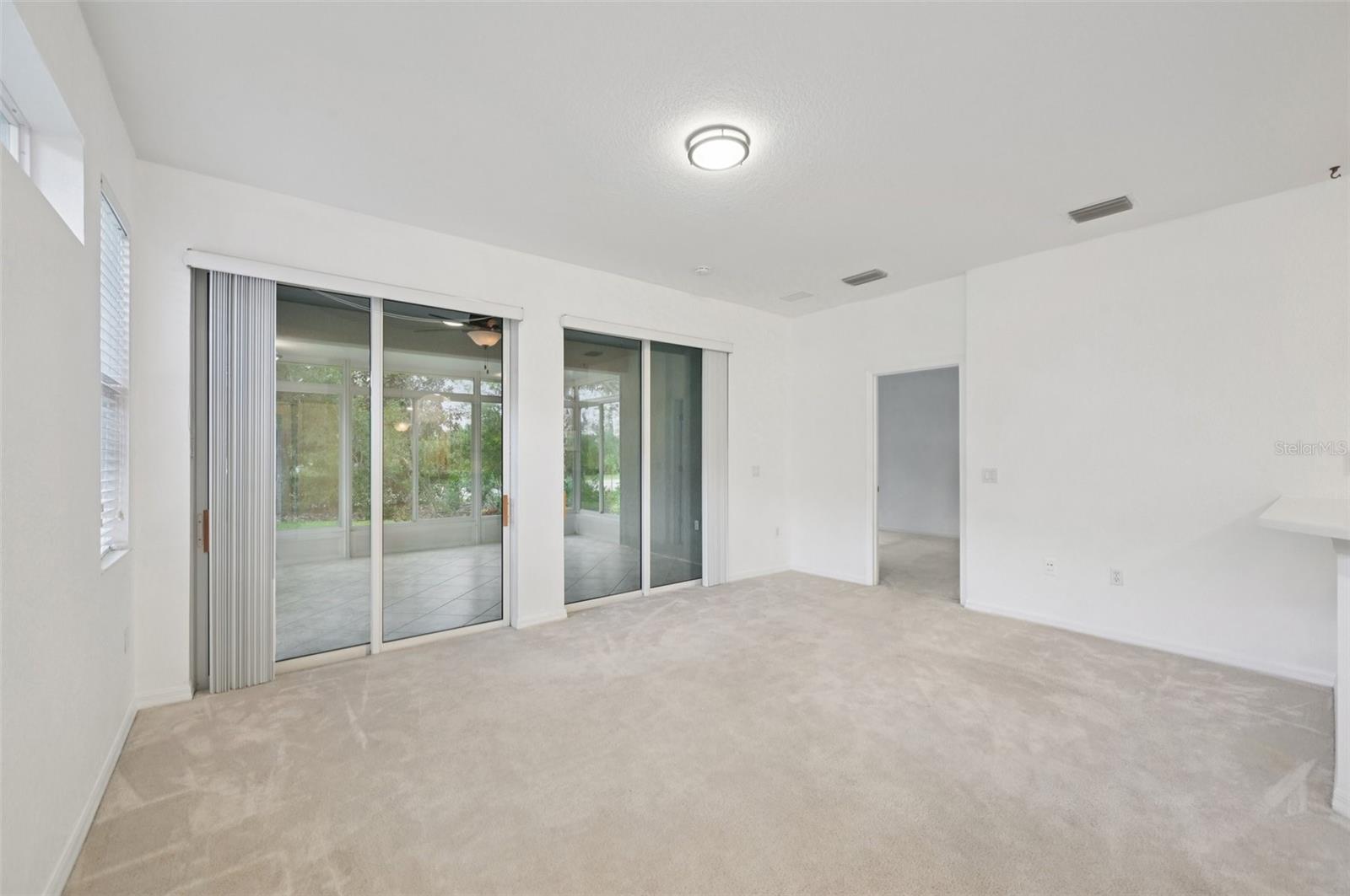 Image 7 of 43 For 2040 Sifield Greens Way 24
