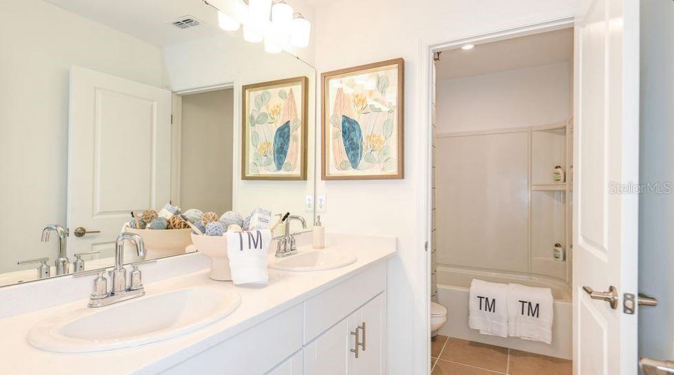 Image 16 of 21 For 2563 Driftwood Street