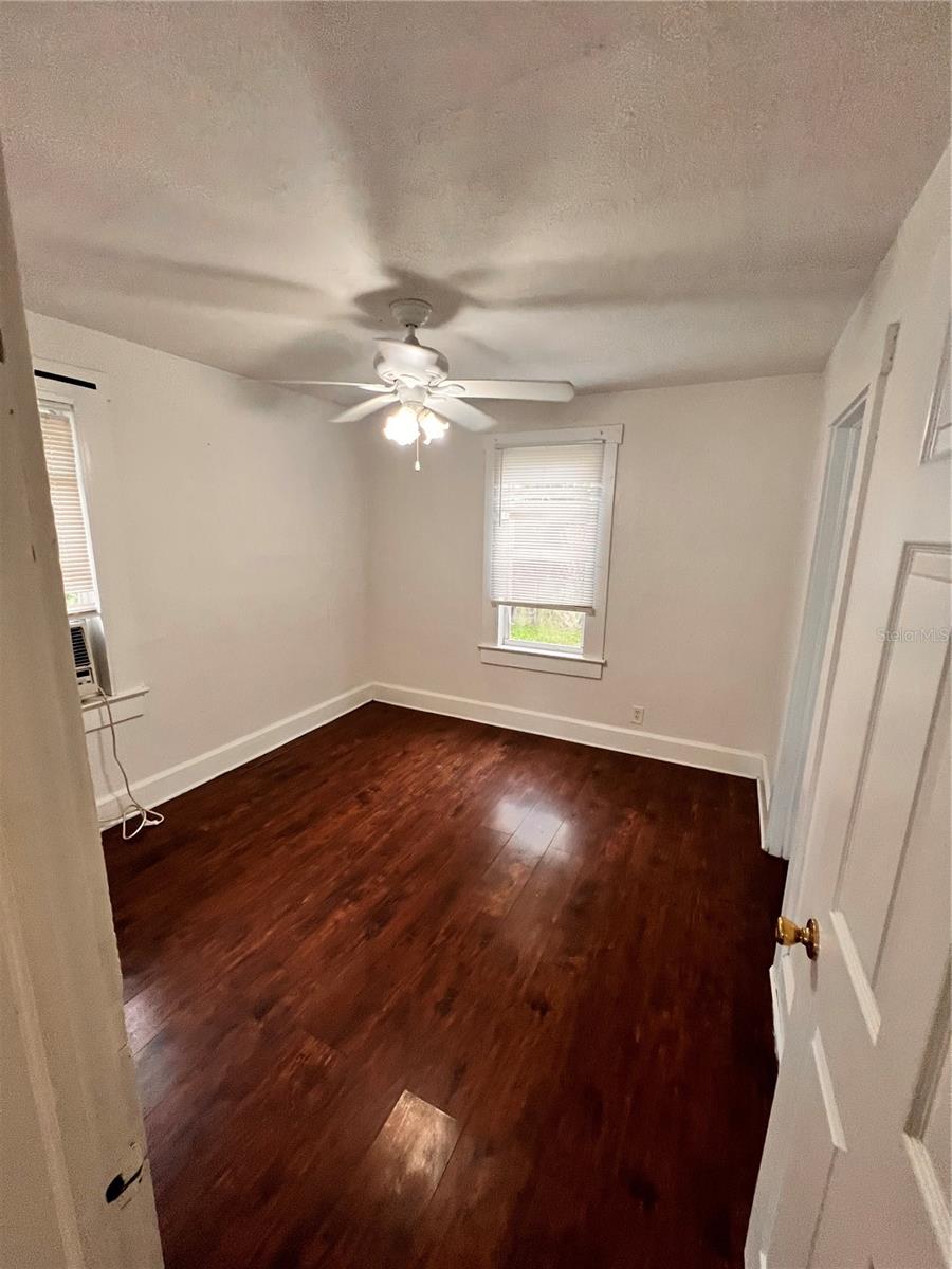 Image 3 of 10 For 3715 14th Street N