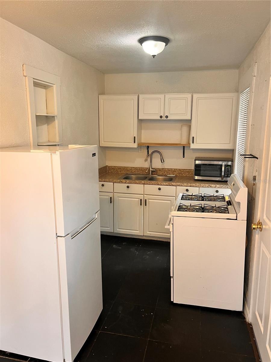 Image 7 of 10 For 3715 14th Street N