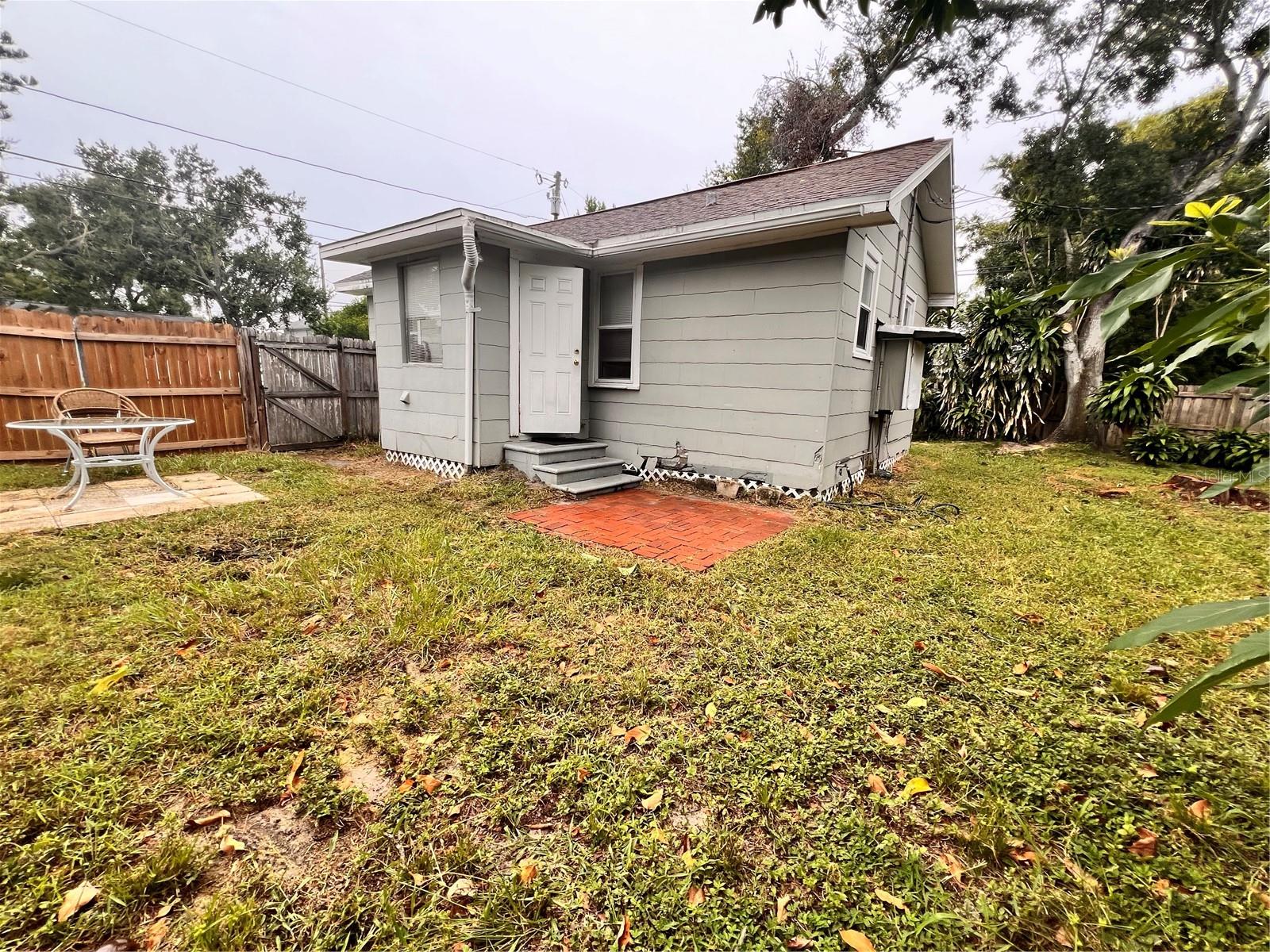 Image 9 of 10 For 3715 14th Street N