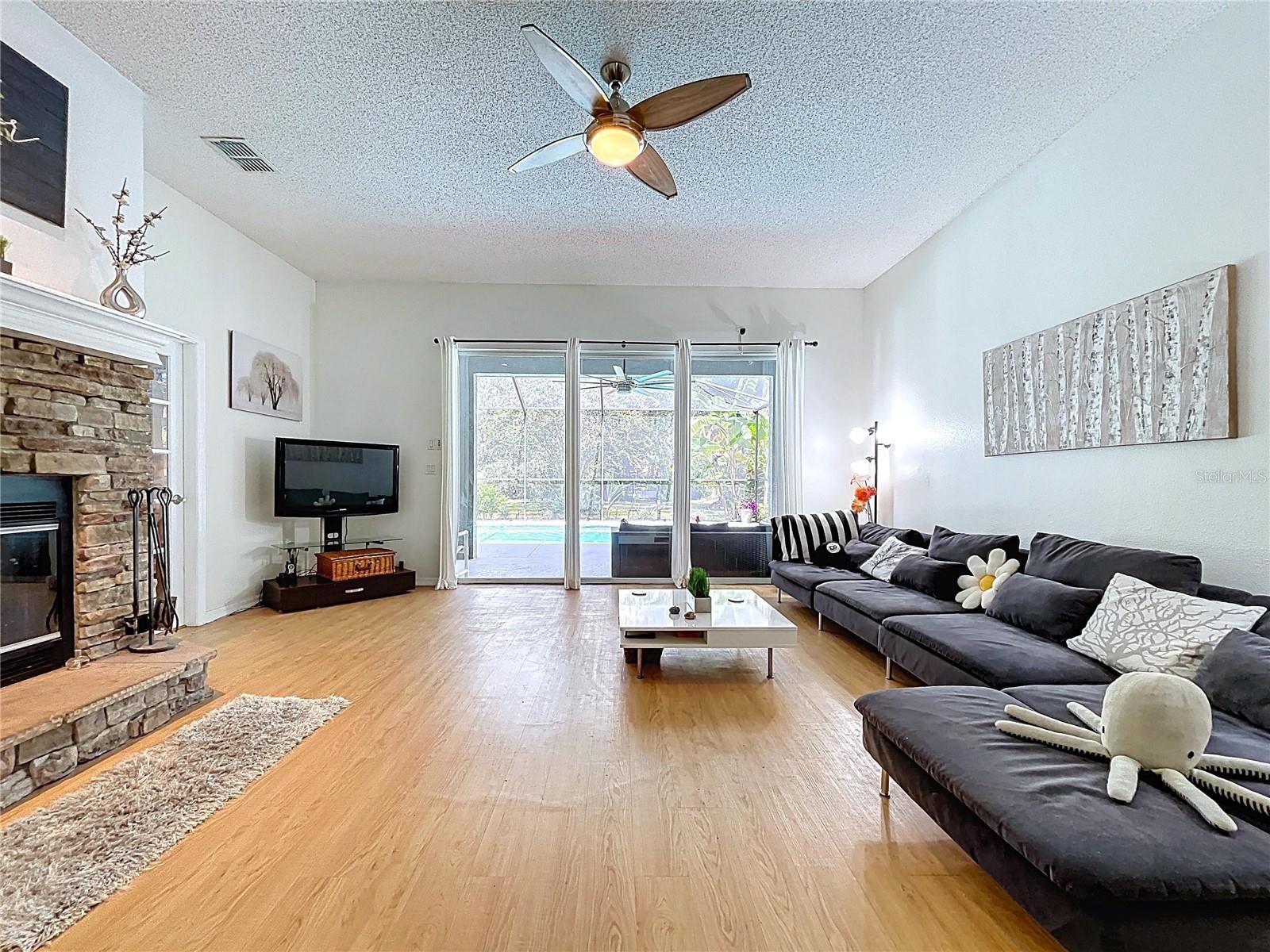 Image 33 of 100 For 5123 Shorewood Drive