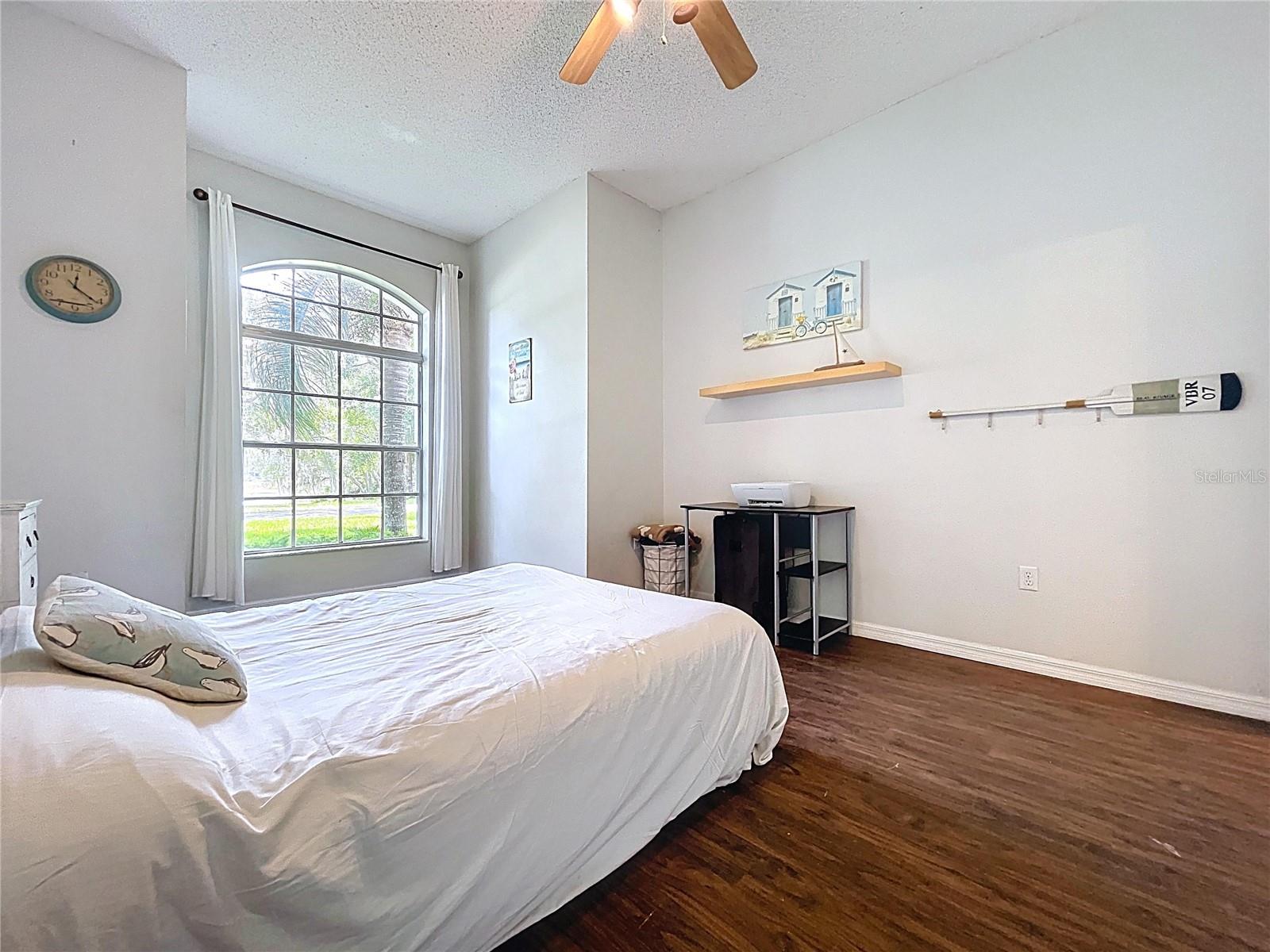 Image 48 of 100 For 5123 Shorewood Drive