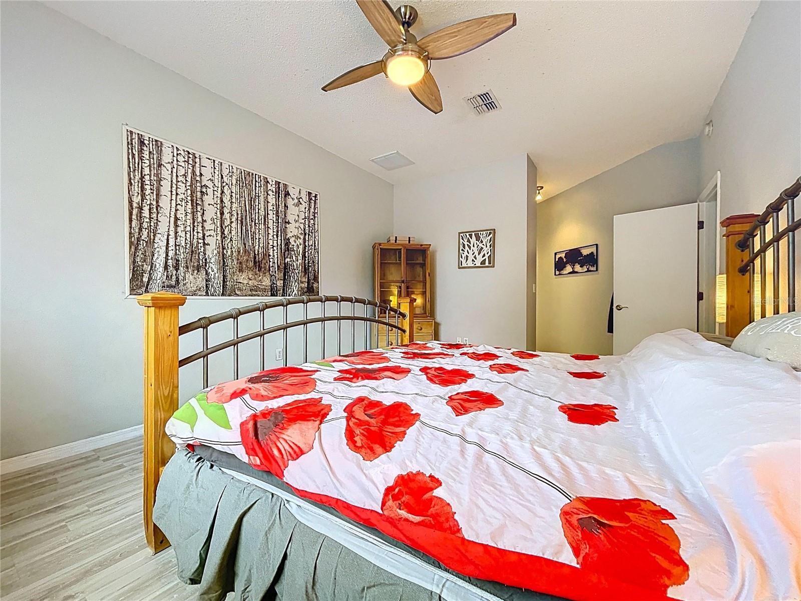 Image 68 of 100 For 5123 Shorewood Drive
