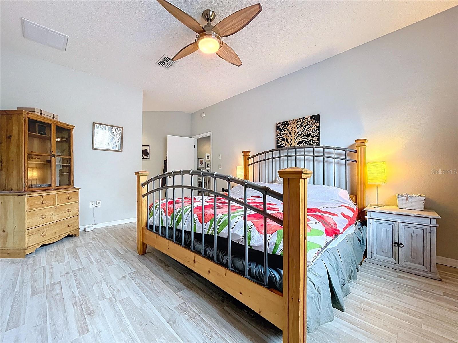 Image 69 of 100 For 5123 Shorewood Drive