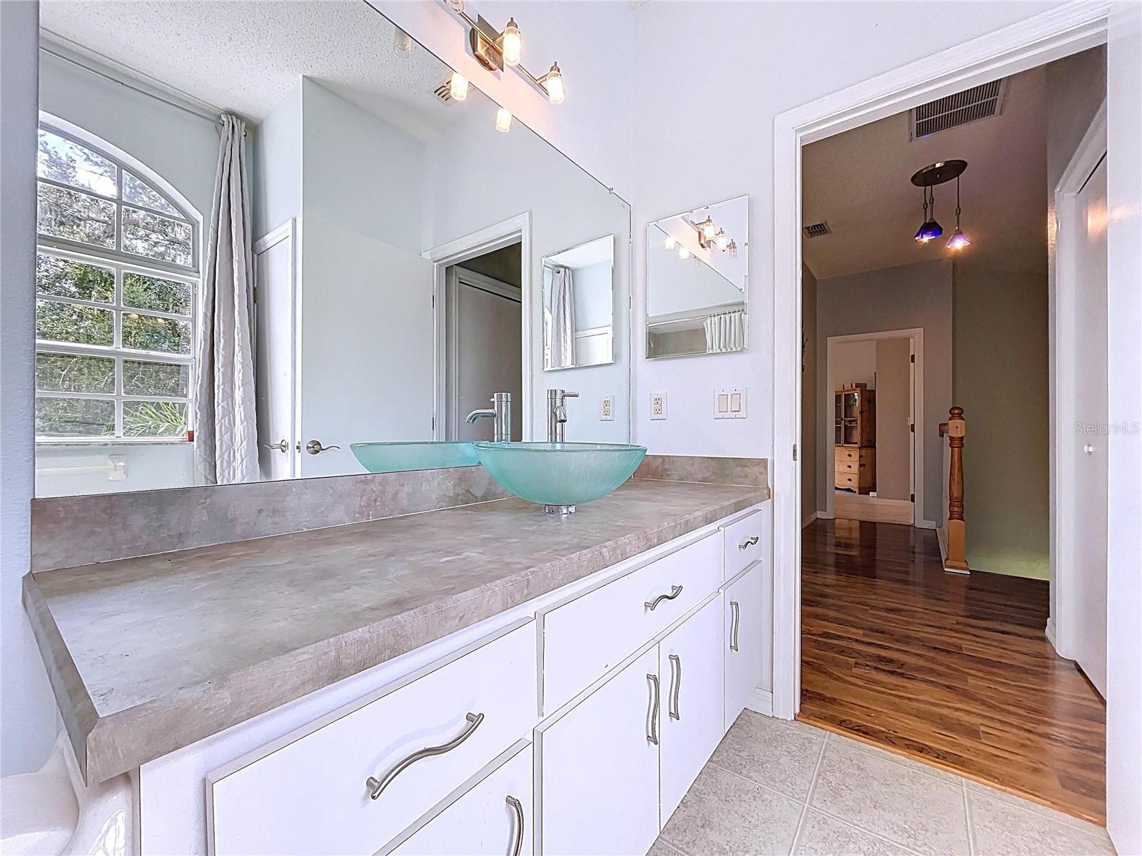 Image 81 of 100 For 5123 Shorewood Drive