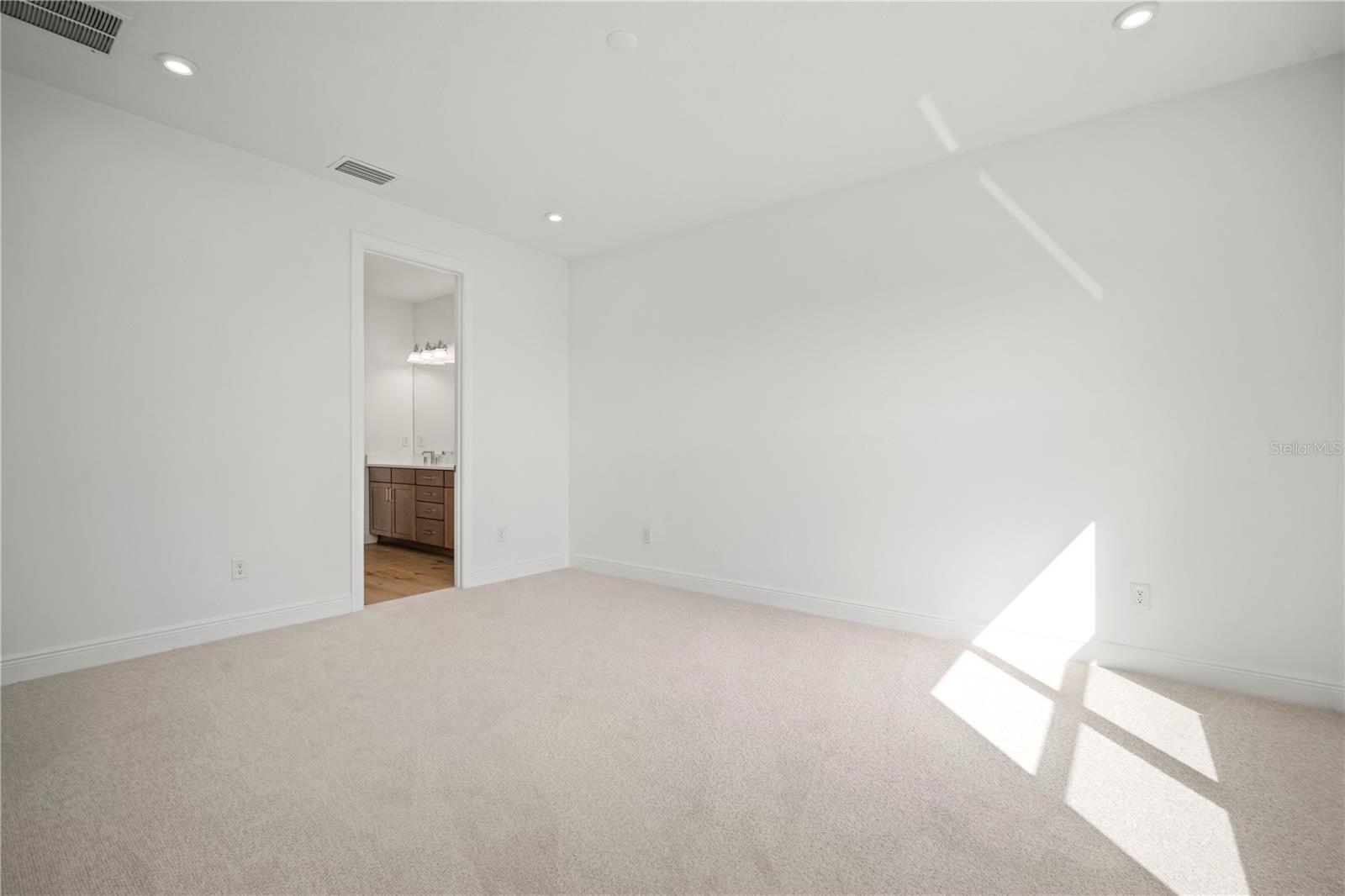 Image 13 of 20 For 2945 Stewart Creek Circle