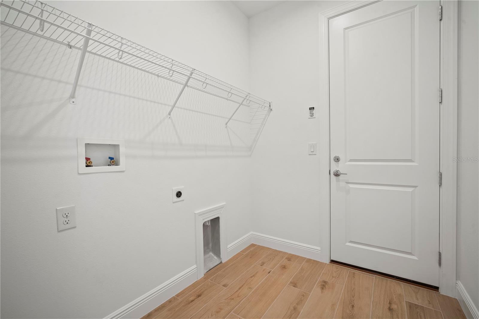 Image 14 of 20 For 2945 Stewart Creek Circle