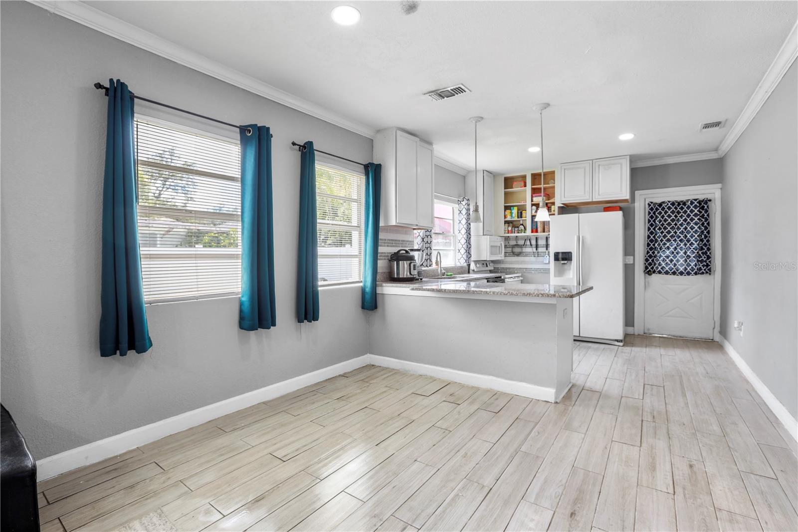 Image 6 of 43 For 6910 Brevard Avenue
