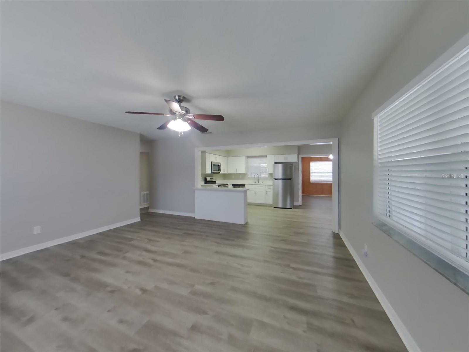 Image 3 of 17 For 12943 Oregon Avenue