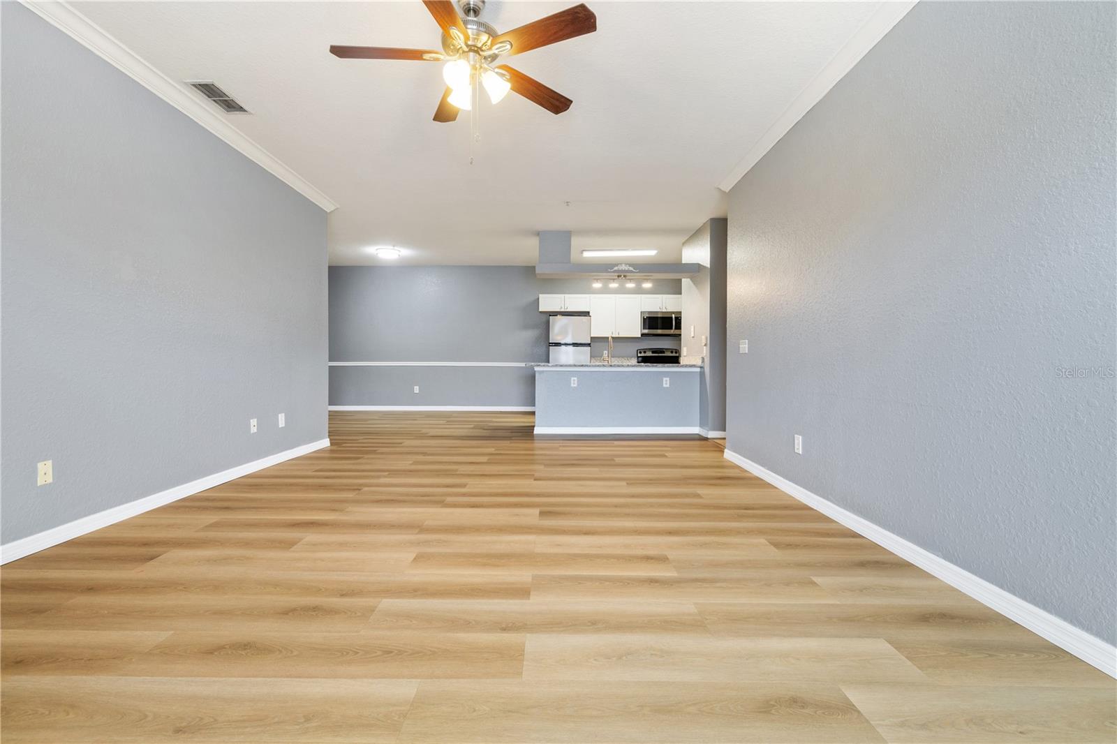 Image 5 of 20 For 16573 Enclave Village Drive