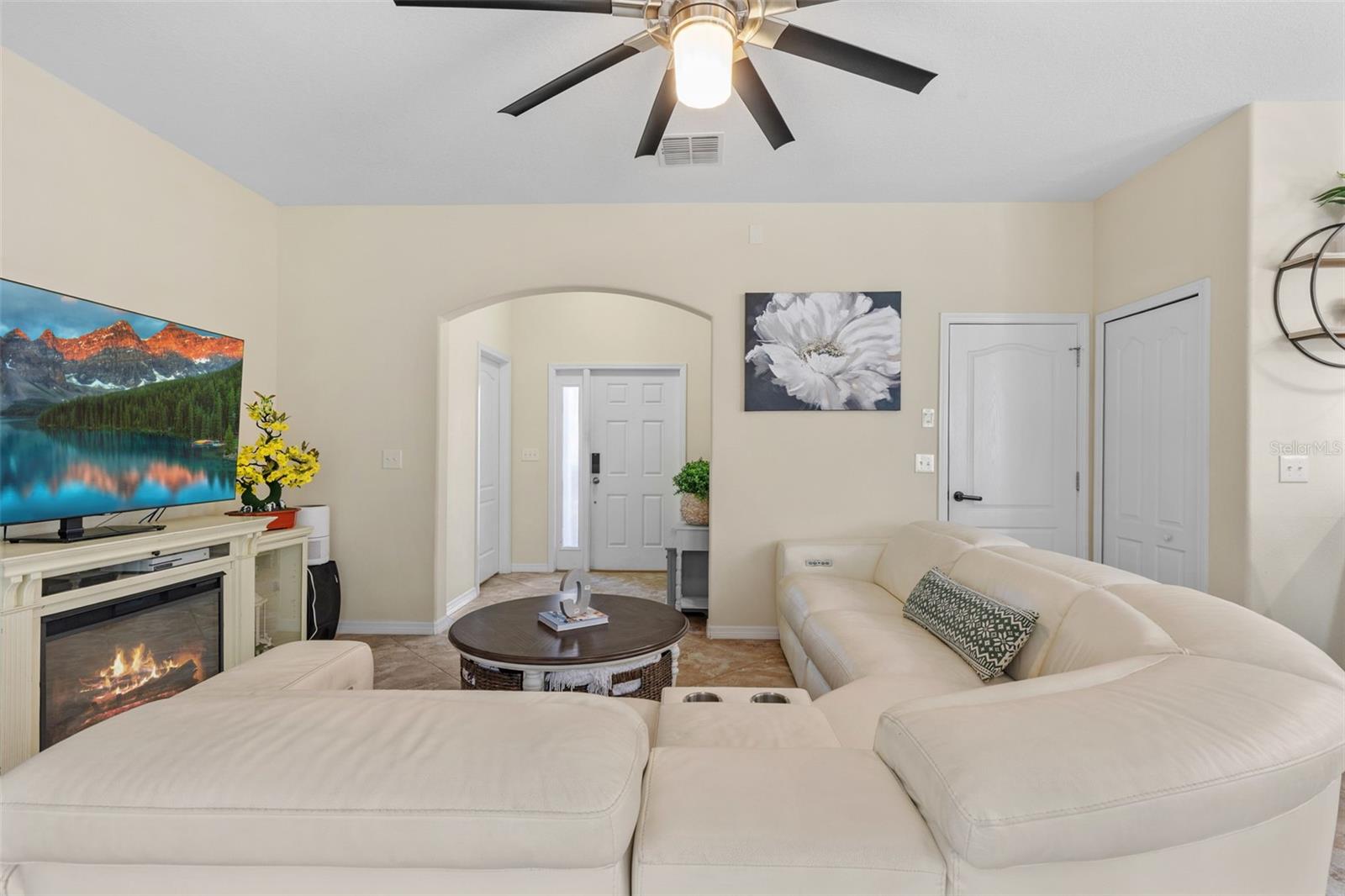 Image 11 of 57 For 20541 Grand Vista Lane