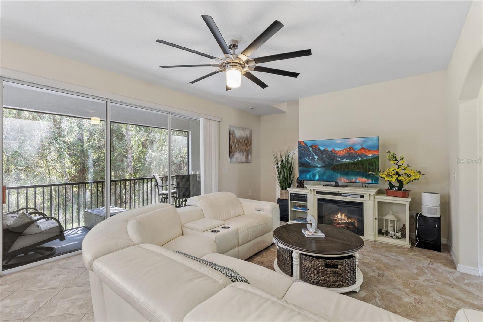 Image 13 of 57 For 20541 Grand Vista Lane
