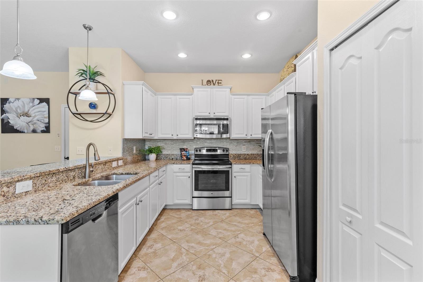 Image 16 of 57 For 20541 Grand Vista Lane
