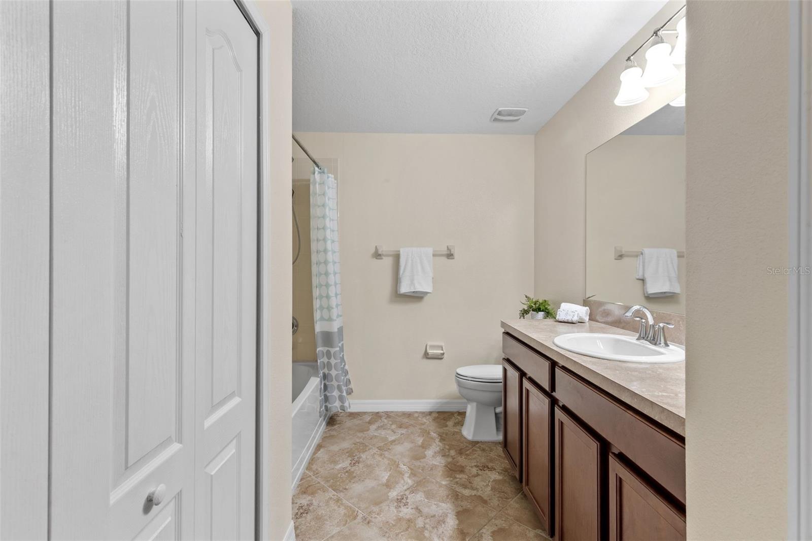 Image 37 of 57 For 20541 Grand Vista Lane