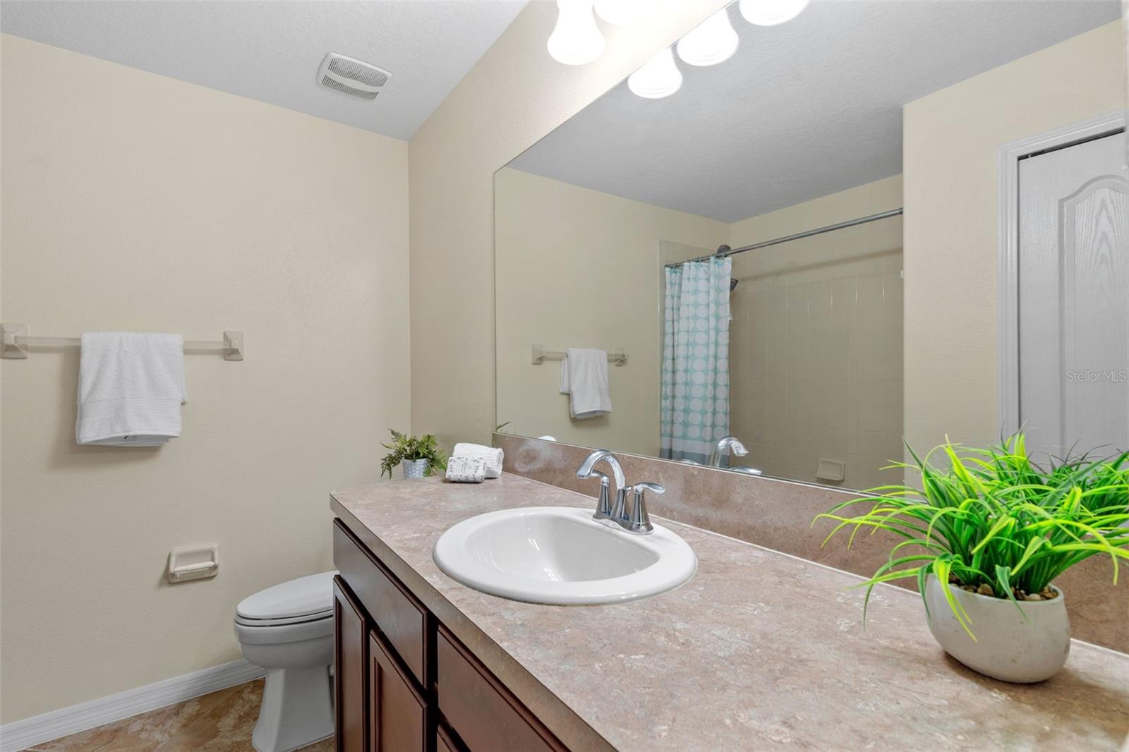 Image 38 of 57 For 20541 Grand Vista Lane