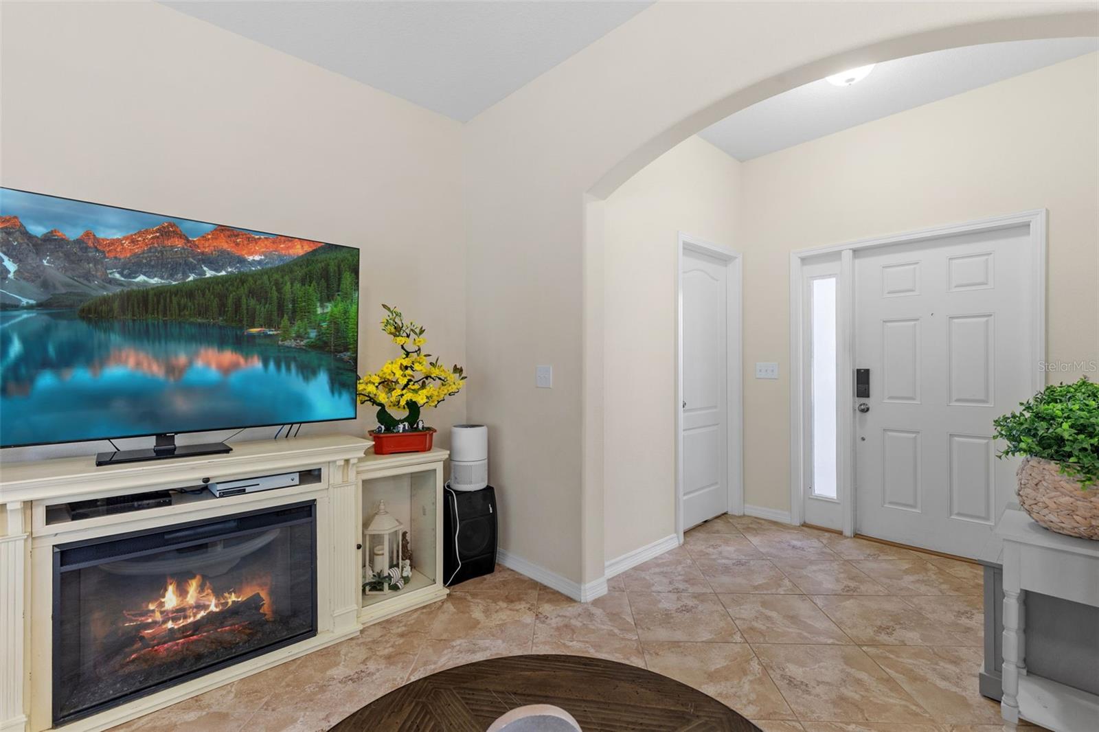 Image 4 of 57 For 20541 Grand Vista Lane