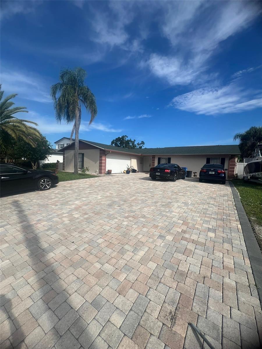 Details for 4115 Cypress Bayou Drive, TAMPA, FL 33618