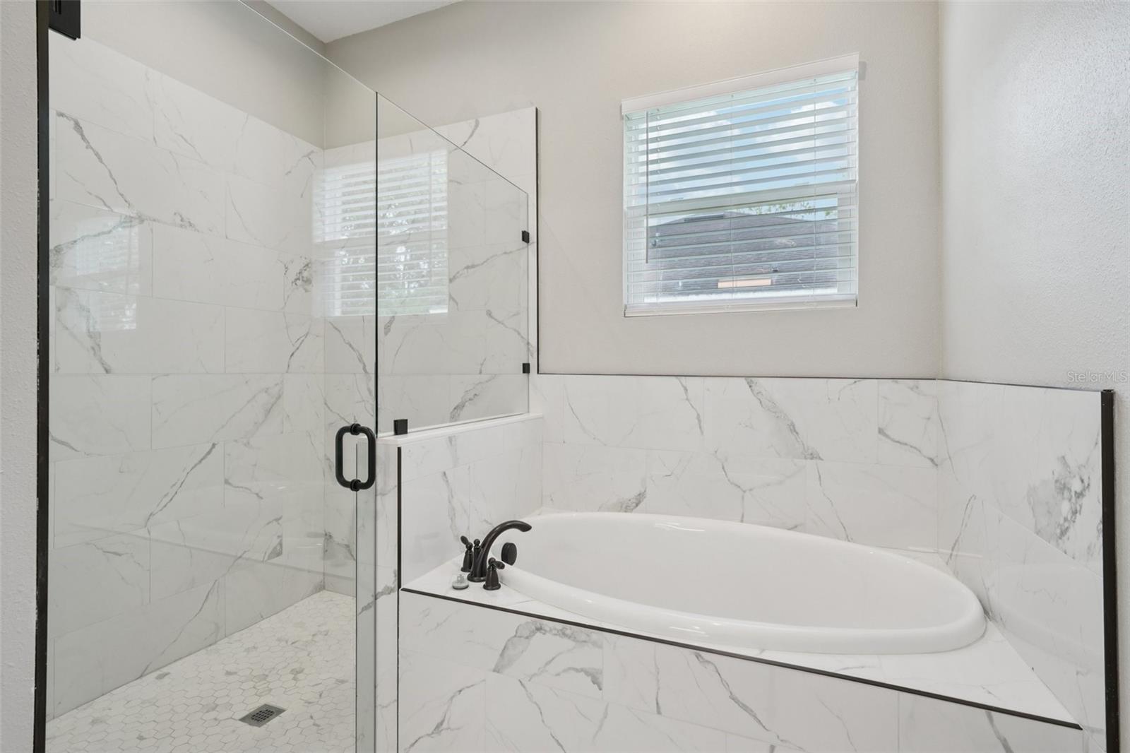 Image 17 of 44 For 5277 Epping Lane