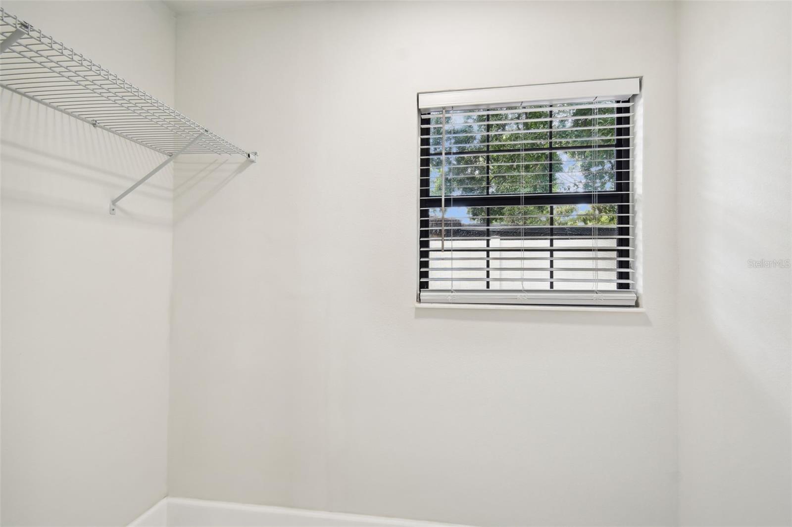 Image 30 of 60 For 4910 Darby Avenue