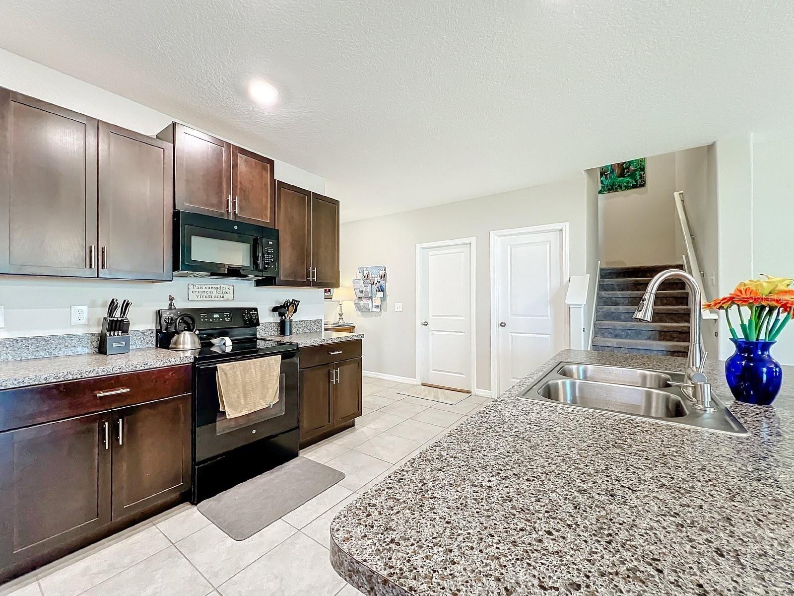 Image 18 of 59 For 11116 Sage Canyon Drive