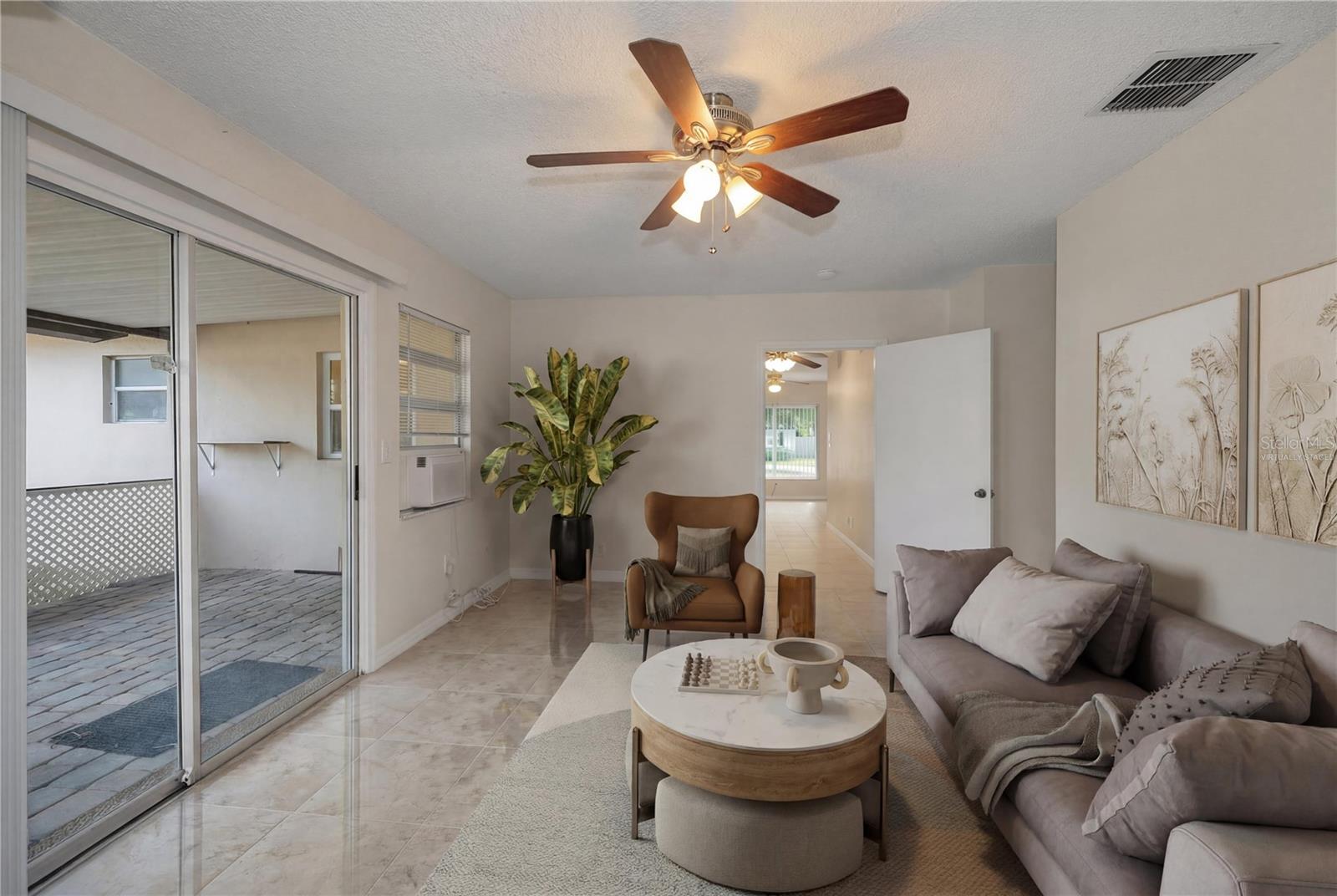 Image 16 of 45 For 10421 124th Terrace