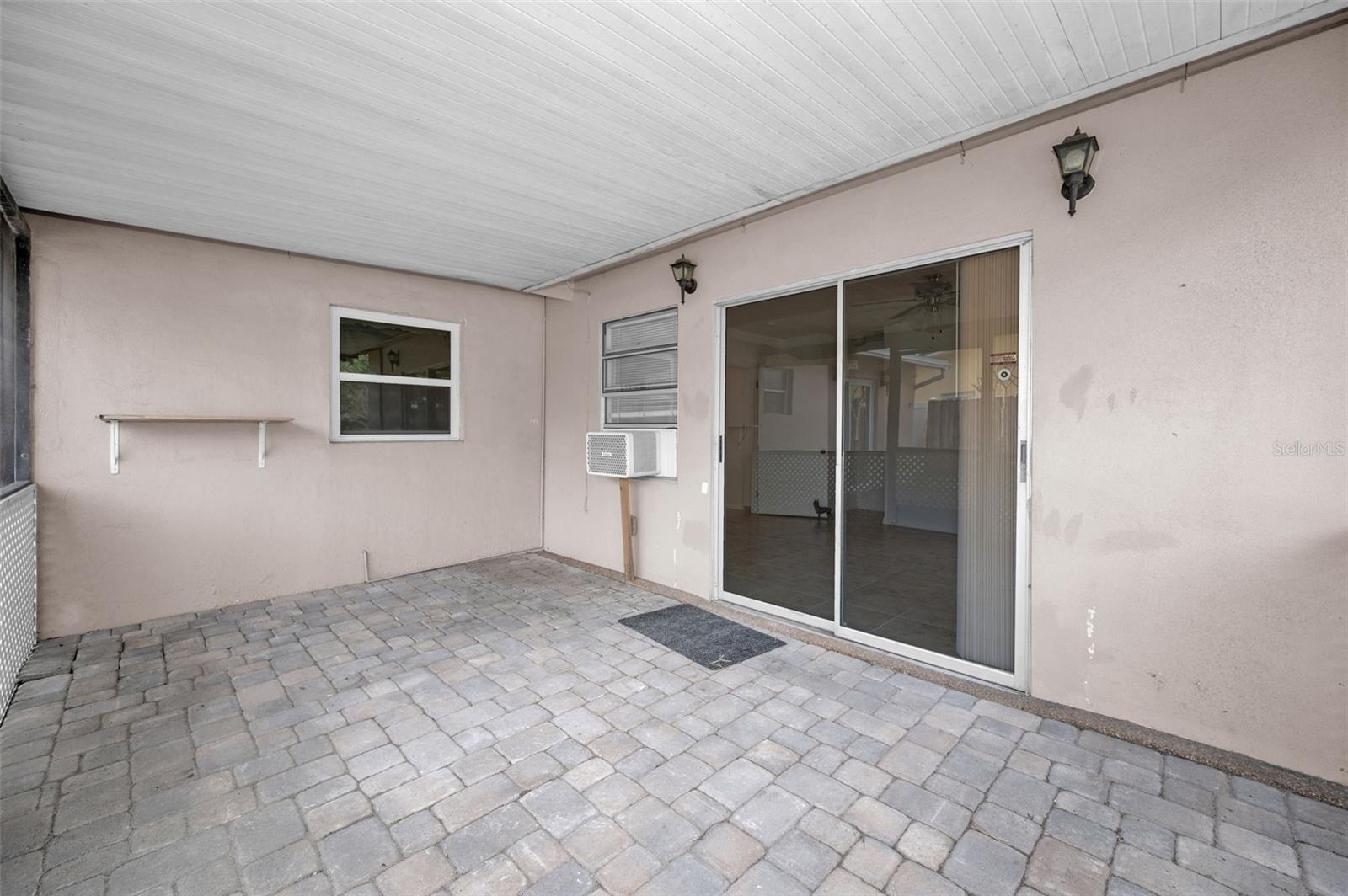 Image 24 of 45 For 10421 124th Terrace