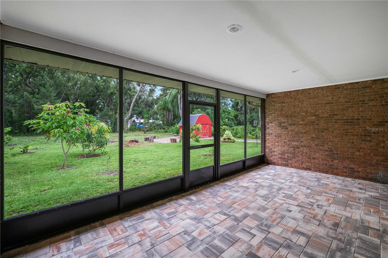 Listing photo id 24 for 16625 Indian Mound Road