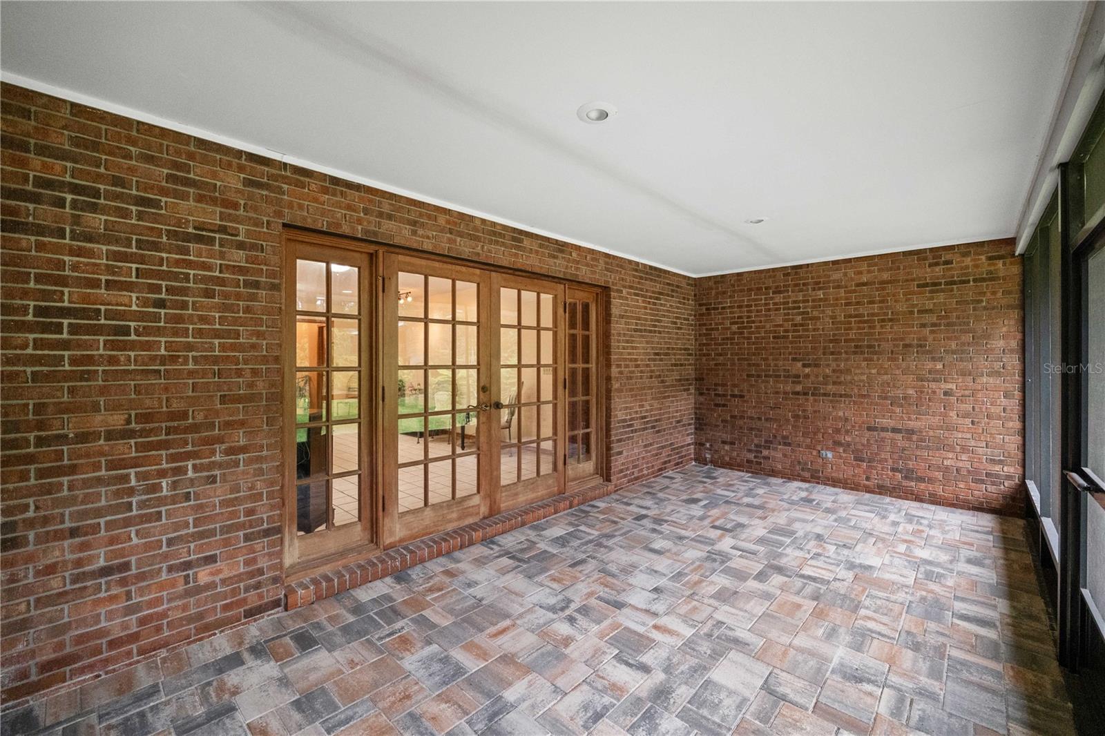 Listing photo id 25 for 16625 Indian Mound Road